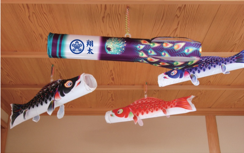 徳永 鯉のぼり 室内用 浮き浮き飾り鯉のぼり 80cm鯉3匹 星歌友禅 日本の伝統文化 こいのぼり