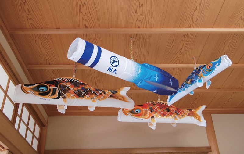 徳永 鯉のぼり 室内用 浮き浮き飾り鯉のぼり 1m鯉3匹 京錦 京鶴吹流し 日本の伝統文化 こいのぼり